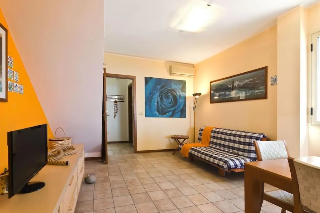 Apartment Casamarina Appartamento Frontemare Con Piscina Letojanni