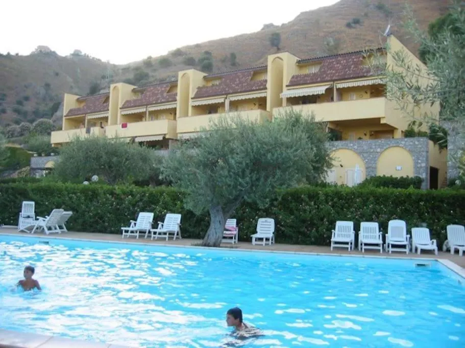 Apartment Casamarina Appartamento Frontemare Con Piscina Letojanni Italy