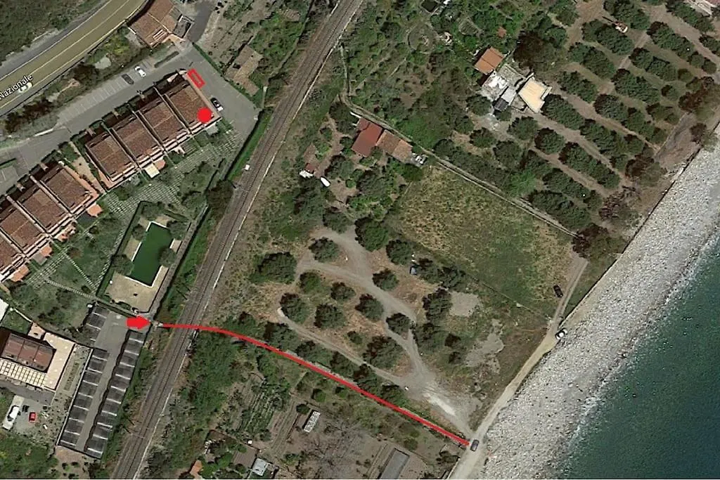 Casamarina Appartamento Frontemare Con Piscina Letojanni