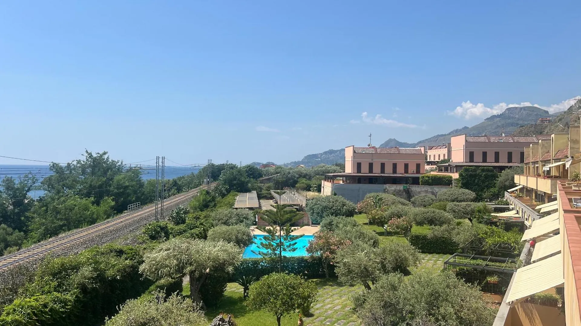 Casamarina Appartamento Frontemare Con Piscina Letojanni Itália